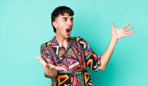 Young Adult Hispanic Man Performing Opera Singing Concert Show Feeling — Stock Photo, Image