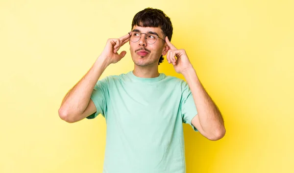 Young Adult Hispanic Man Feeling Confused Doubting Concentrating Idea Thinking — Stock Photo, Image