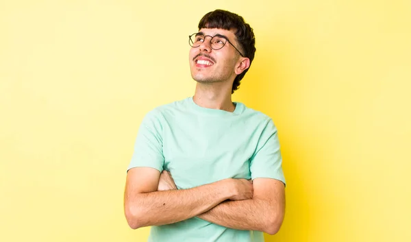 Jovem Adulto Hispânico Homem Sentindo Feliz Orgulhoso Esperançoso Perguntando Pensando — Fotografia de Stock