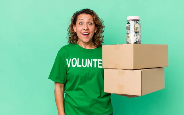 Middle Age Woman Looking Very Shocked Surprised Volunteer Donation Concept — Stock Photo, Image