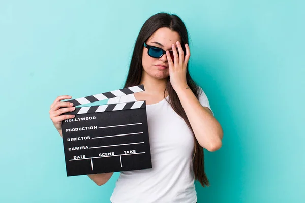 Ung Vuxen Kvinna Känner Sig Uttråkad Frustrerad Och Sömnig Efter — Stockfoto