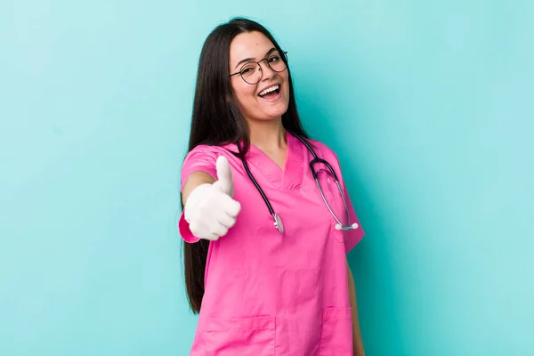 Young Adult Woman Feeling Proud Smiling Positively Thumbs Veterinarian Concept — ストック写真