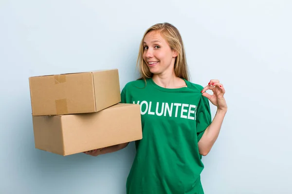 Young Adult Blonde Woman Looking Arrogant Successful Positive Proud Volunteer — Stock Photo, Image