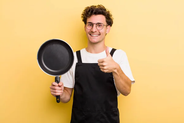 Young Handsome Guy Feeling Proud Smiling Positively Thumbs Chef Pan — Stock Photo, Image