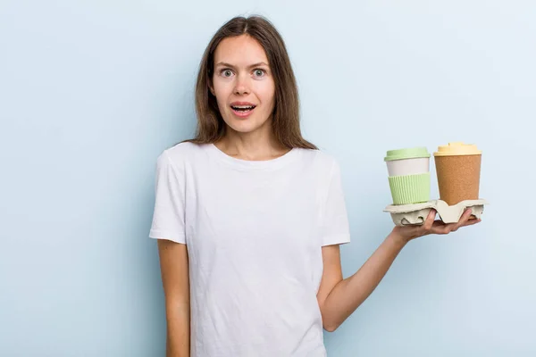 Young Adult Woman Looking Very Shocked Surprised Take Away Coffee — Stockfoto