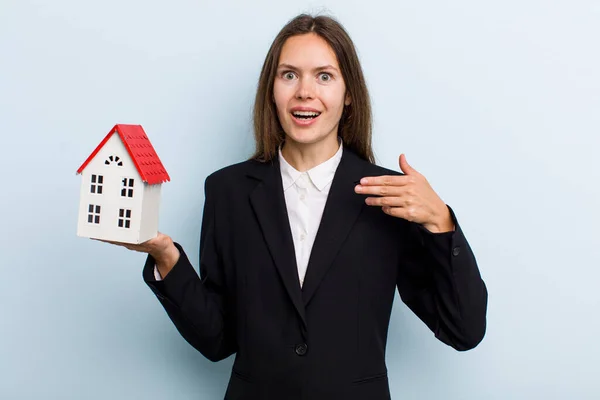 Young Adult Woman Feeling Happy Pointing Self Excited — Photo