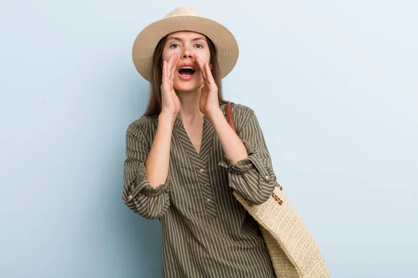 Young Adult Woman Feeling Happy Giving Big Shout Out Hands — Stockfoto