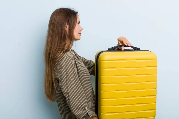 Young Adult Woman Profile View Thinking Imagining Daydreaming Flight Passenger — Foto de Stock