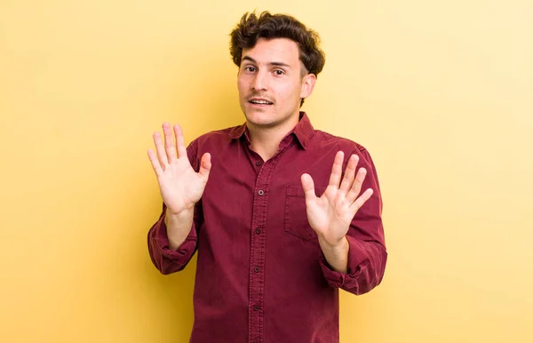 Joven Hombre Guapo Buscando Nervioso Ansioso Preocupado Diciendo Culpa Hice — Foto de Stock