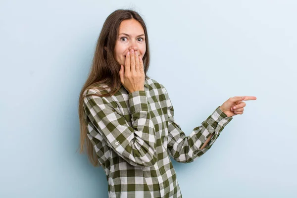 Young Adult Pretty Woman Feeling Happy Shocked Surprised Covering Mouth — Foto Stock