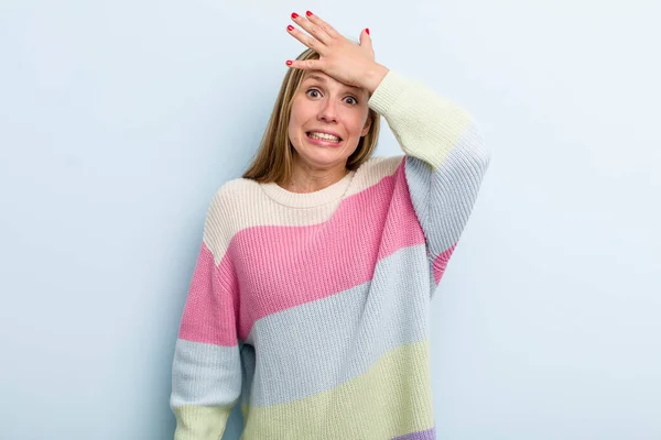 Young Adult Blonde Pretty Woman Panicking Forgotten Deadline Feeling Stressed — Stockfoto