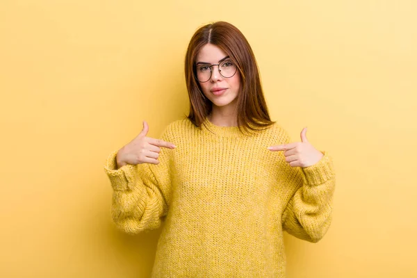 Young Adult Pretty Woman Looking Proud Positive Casual Pointing Chest — Stockfoto