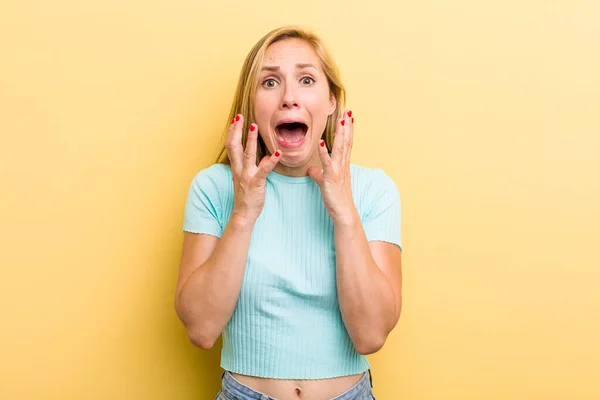 Young Adult Blonde Woman Looking Desperate Frustrated Stressed Unhappy Annoyed — Stockfoto