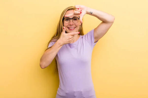 Young Adult Blonde Woman Feeling Happy Friendly Positive Smiling Making — Stock Photo, Image