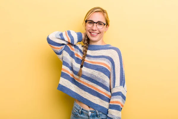 Young Adult Blonde Woman Laughing Cheerfully Confidently Casual Happy Friendly — Stockfoto