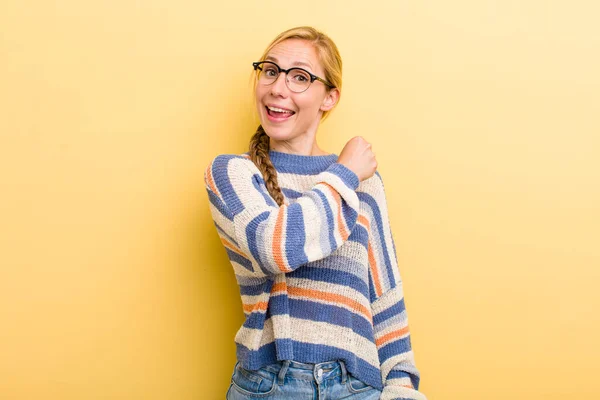 Young Adult Blonde Woman Feeling Happy Positive Successful Motivated Facing — Stockfoto