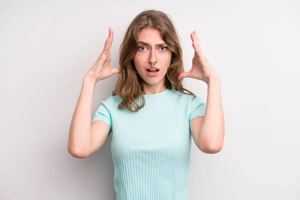 Teenager Young Girl Screaming Hands Air Feeling Furious Frustrated Stressed — Foto Stock