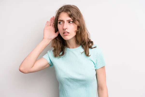 Teenager Young Girl Looking Serious Curious Listening Trying Hear Secret — Stockfoto