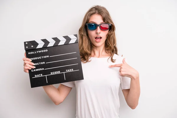 Young Girl Cinema Clapper Film Movie Concept – stockfoto