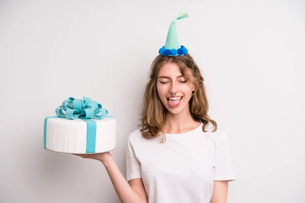 Young Girl Holding Birthday Cake — Stock fotografie