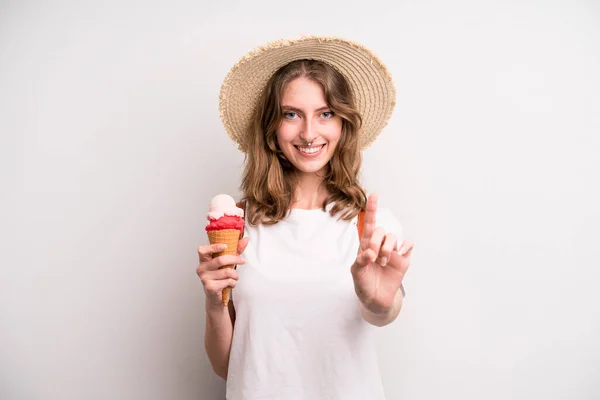 Young Girl Ice Cream Summer Cocnept — Stockfoto
