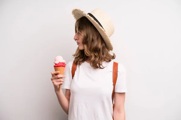 Young Girl Ice Cream Summer Cocnept — Stok fotoğraf