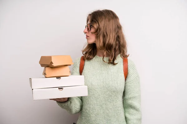 Young Girl Pizzas Burgers Take Away Fast Food Concept — Zdjęcie stockowe