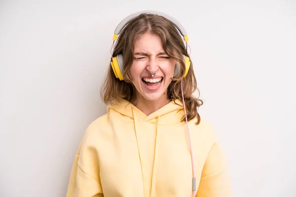 Jeune Fille Écouter Musique Avec Son Casque — Photo