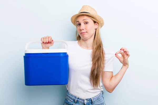 Blonde Pretty Woman Picnic Concept — Stock Photo, Image