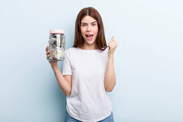 Young Adult Pretty Woman Piggy Bank — Stockfoto