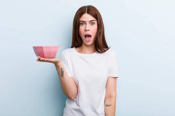 Young Adult Pretty Woman Empty Bowl Copy Space — Stok fotoğraf