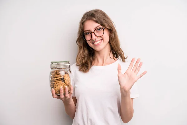 Teenager Girl Home Made Cookies Concept — Stockfoto