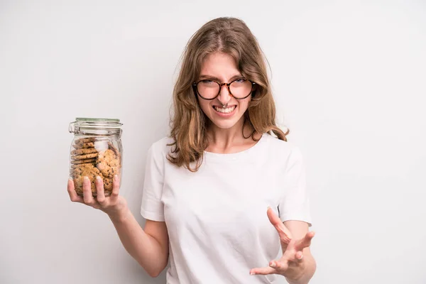 Teenager Girl Home Made Cookies Concept — Stockfoto