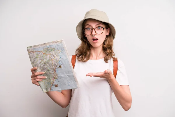 Teenager Girl Tourist Concept — Stockfoto