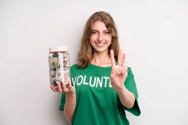 Teenager Girl Volunteer Donation Concept — Stockfoto