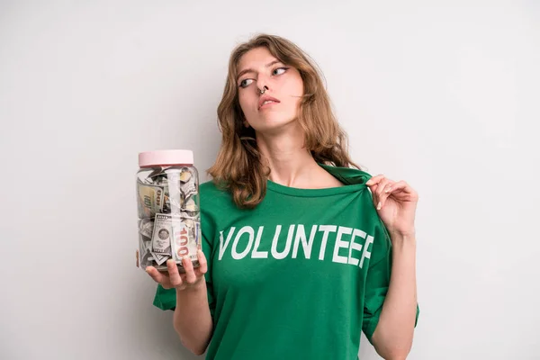 Teenager Girl Volunteer Donation Concept — 스톡 사진