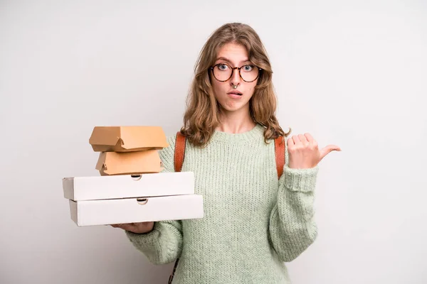 Teenager Girl Delivery Take Away Fast Food Concept — Stockfoto