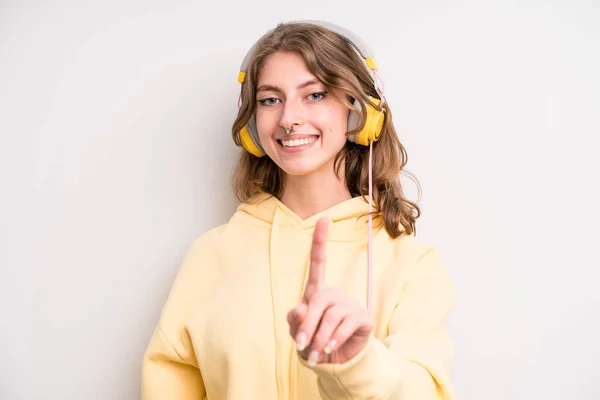 Teenager Girl Music Headphones Concept — 图库照片