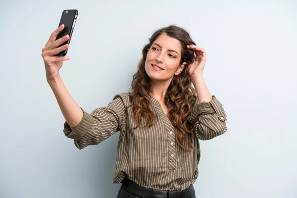 Young Adult Pretty Woman Using Smart Phone — Stockfoto