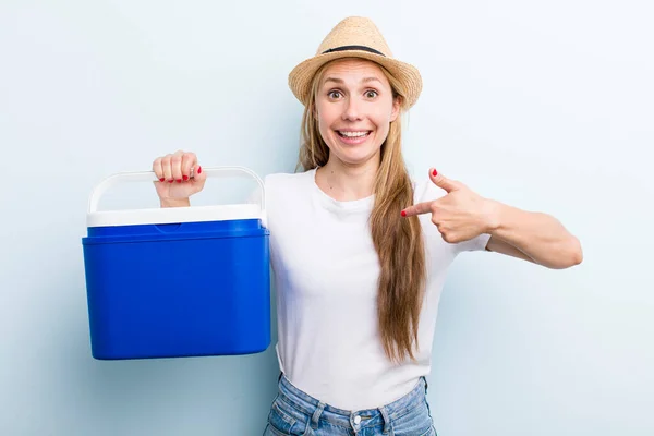 Pretty Blonde Young Adult Woman Portable Fridge Summer Picnic — Stockfoto