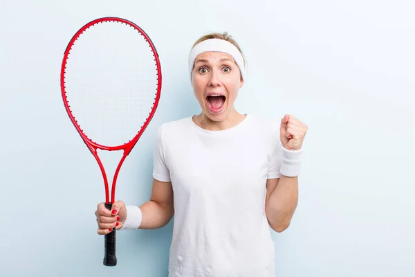 Гарна Блондинка Молода Доросла Жінка Концепція Тенісного Спорту — стокове фото