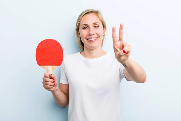 Bonita Loira Jovem Mulher Adulta Conceito Ping Pong — Fotografia de Stock