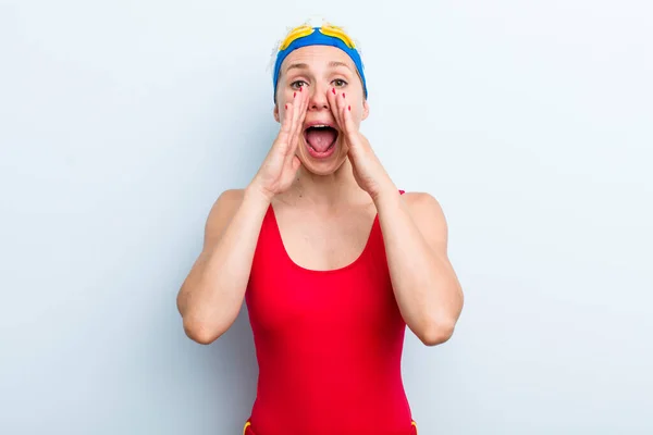 Young Adult Blonde Woman Swimmer Summer Concept — Fotografia de Stock