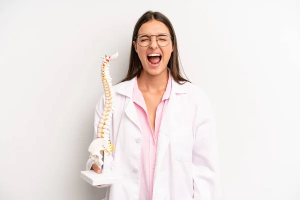 Pretty Woman Shouting Aggressively Looking Very Angry Spine Specialist Concept — Foto de Stock