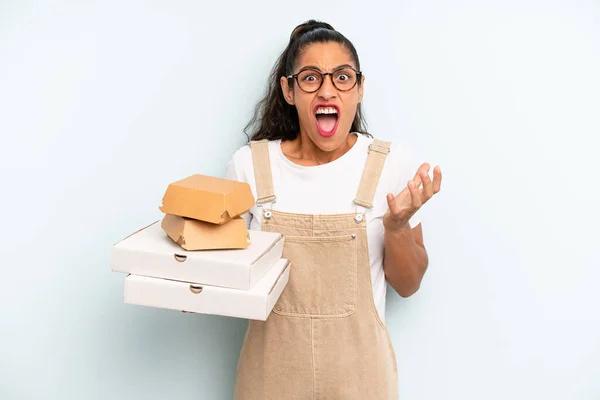 Hispanic Woman Looking Desperate Frustrated Stressed Fast Food Take Away — Stockfoto