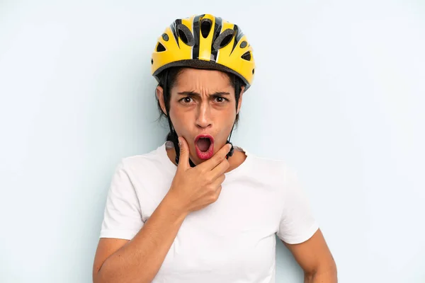 Hispanic Woman Mouth Eyes Wide Open Hand Chin Bike Sport — 图库照片