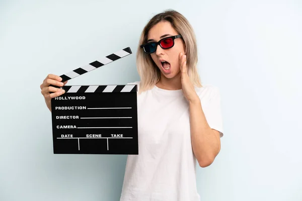 Blonde Woman Feeling Happy Excited Surprised Film Movie Concept — Stockfoto