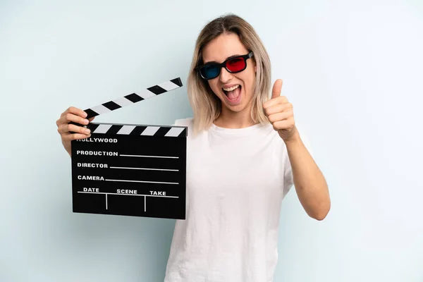 Blonde Woman Feeling Proud Smiling Positively Thumbs Film Movie Concept — Stockfoto