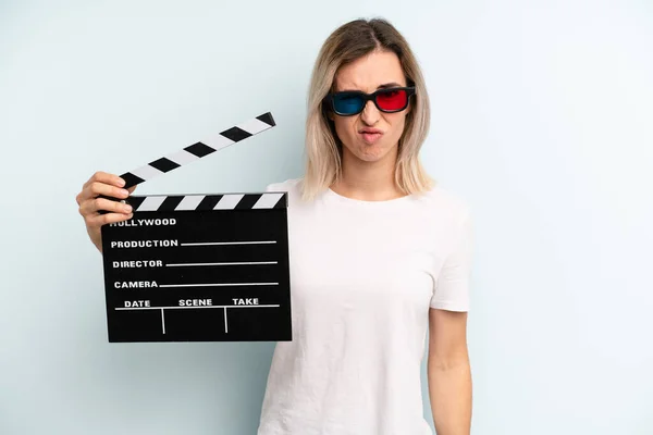 Blonde Woman Looking Puzzled Confused Film Movie Concept — Stockfoto