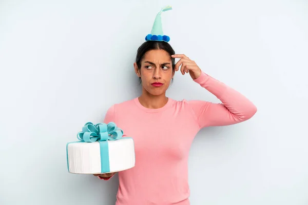 Hispanic Woman Smiling Happily Daydreaming Doubting Birthday Cake Concept — Foto Stock